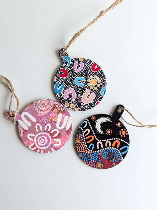 Dhiiyaan - Flat Printed Small Ornament (3-pack)